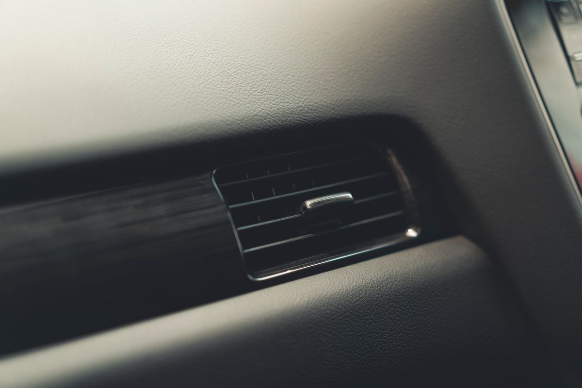 Car air conditioning vents